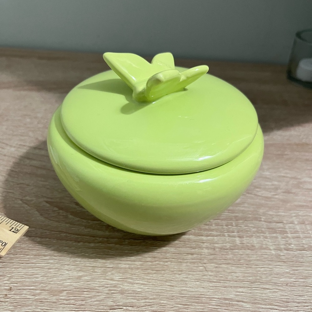 Vintage Lime Green Butterfly Trinket Dish Ceramic Vanity Jewelry Box MCM
